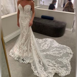 Martina Liana Wedding Dress